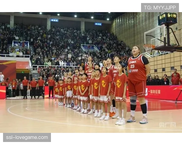 中国女篮热身赛119-74大胜国际女篮联队，张子宇11+9展现内线统治力