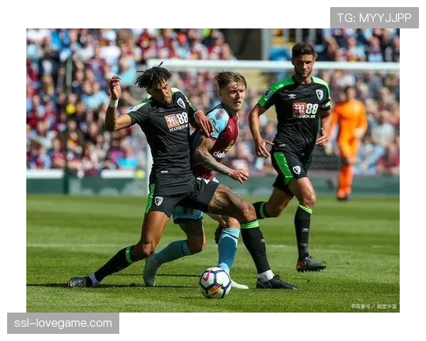 水晶宫0-0闷平诺丁汉森林,两队各取一分 水晶宫0-0闷平诺丁汉森林,两队各取一分